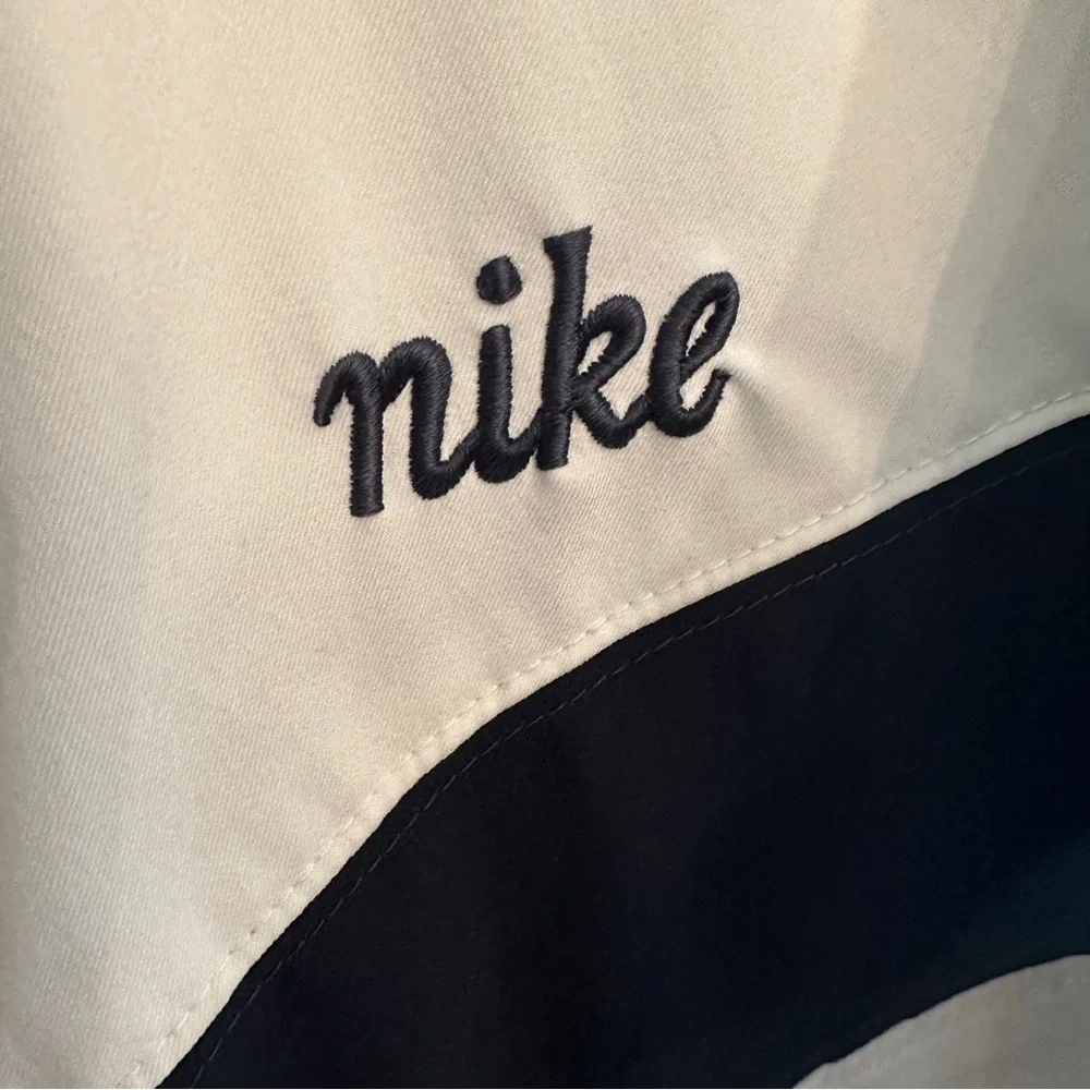 Nike Blue & White Lightweight Running Jacket | Size Medium (8-10)